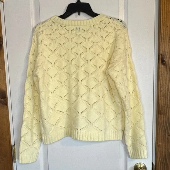 Joie 💛 Women's Light Yellow Sweater Size Large - Picture 2 of 4